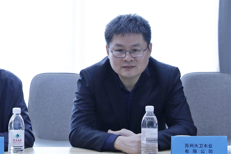 华体会网页版(中国)地板董事长蒋卫